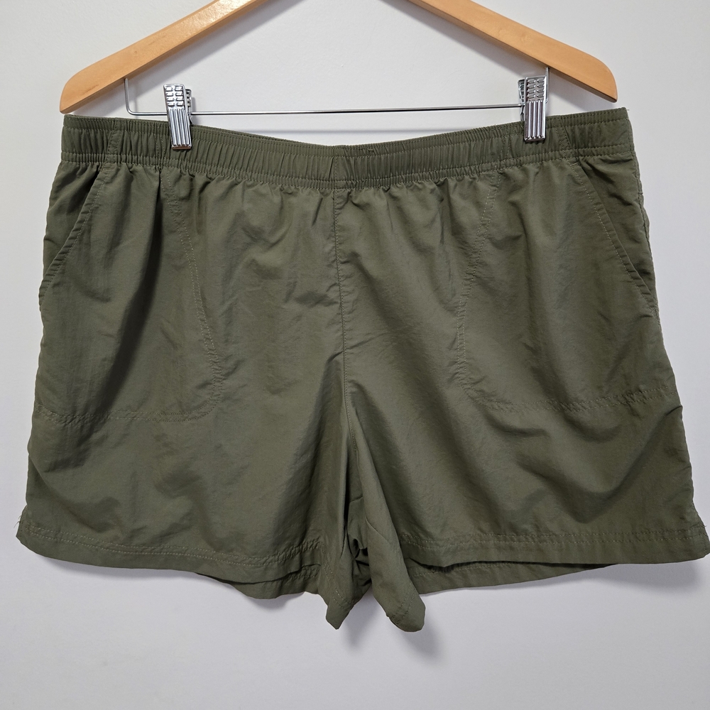 Columbia Women's Olive Green Hiking Shorts